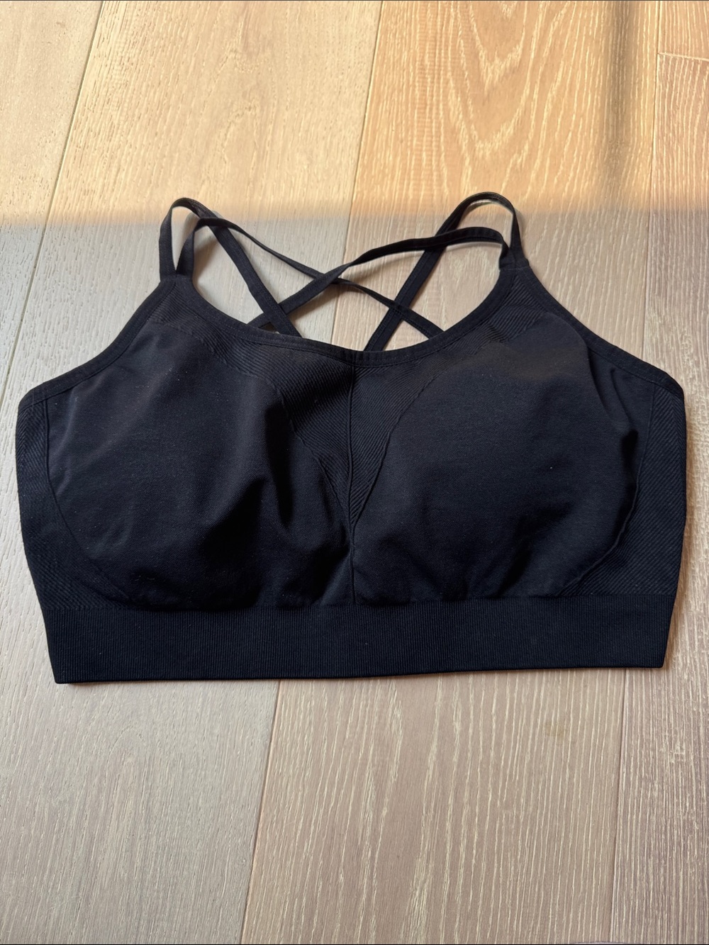 Soma Black Strappy-Back Seamless Sports Bra